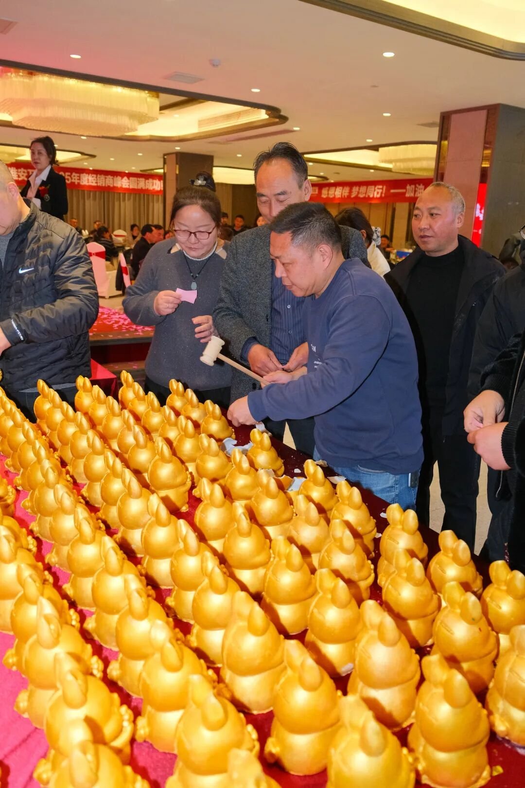 万聚淮彩,喜启新程 | 淮安万喜电器2025经销商峰会精彩回顾(图38) 万聚淮彩,喜启新程 | 淮安万喜电器2025经销商峰会精彩回顾(图38)